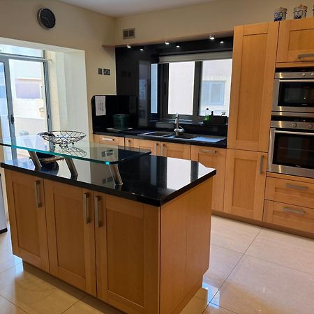 Spacious Luxurious Apartment With Seaview المليحة المظهر الخارجي الصورة