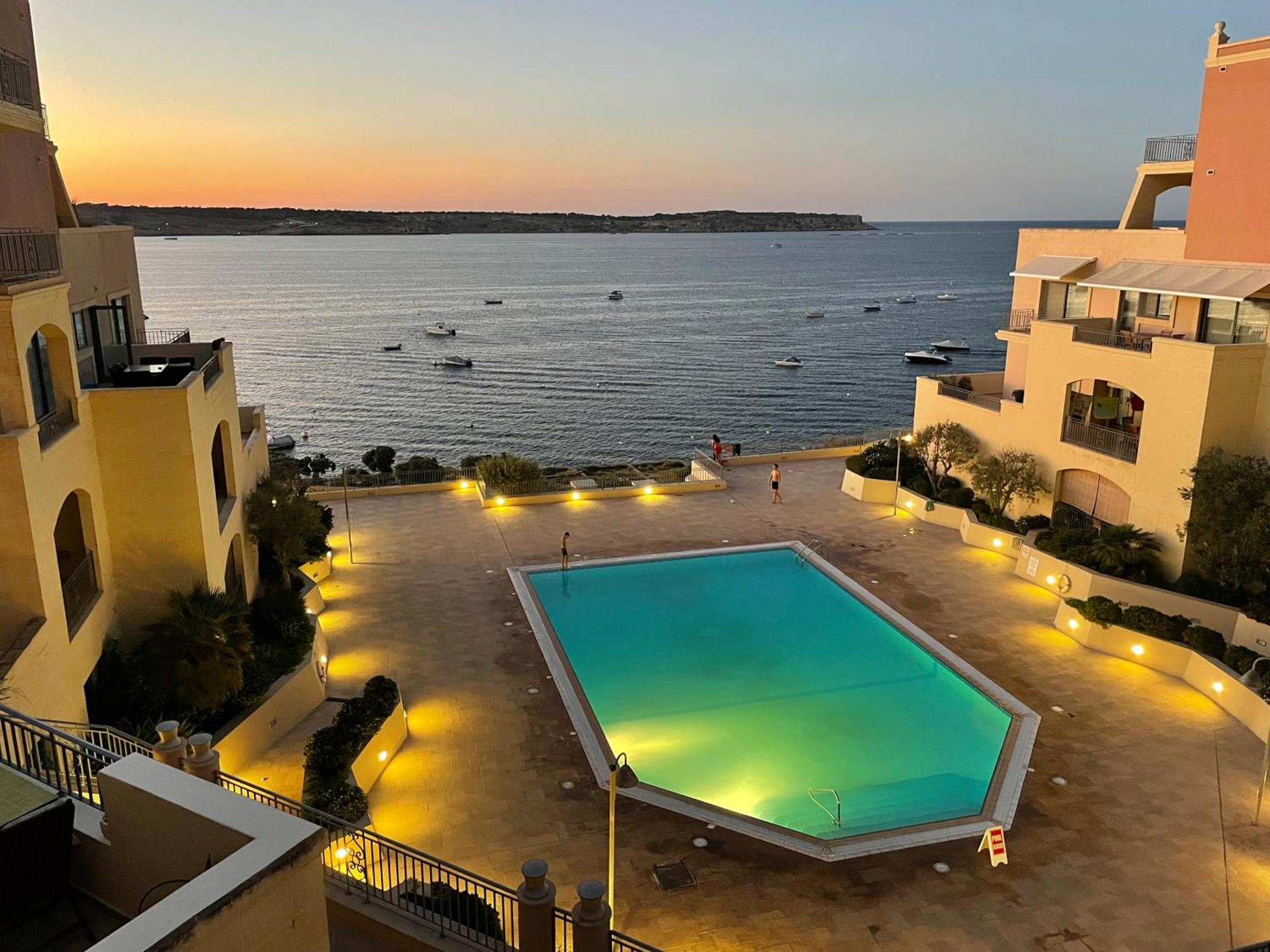 Spacious Luxurious Apartment With Seaview المليحة المظهر الخارجي الصورة